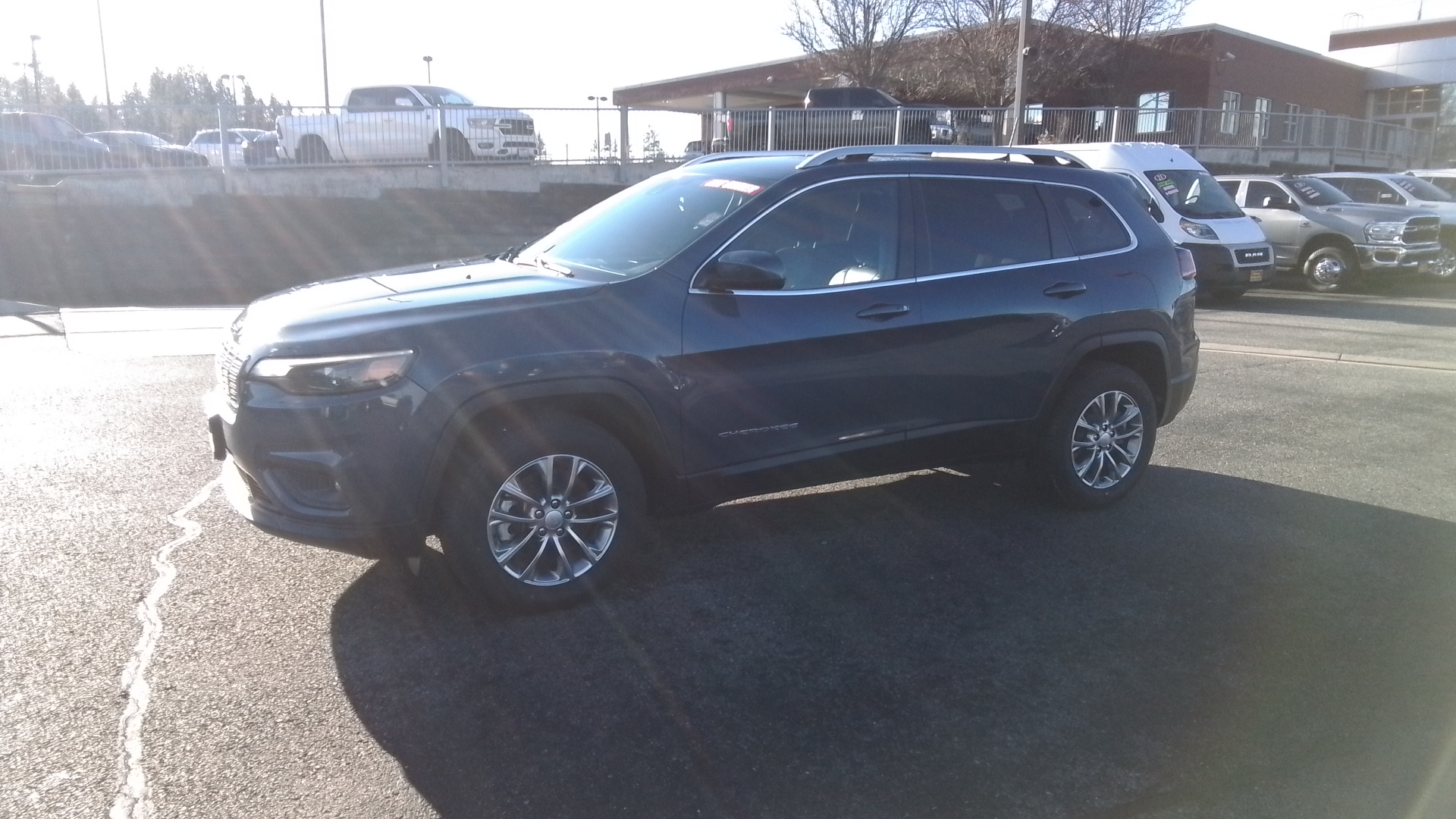 2021 Jeep Cherokee Latitude Lux 3