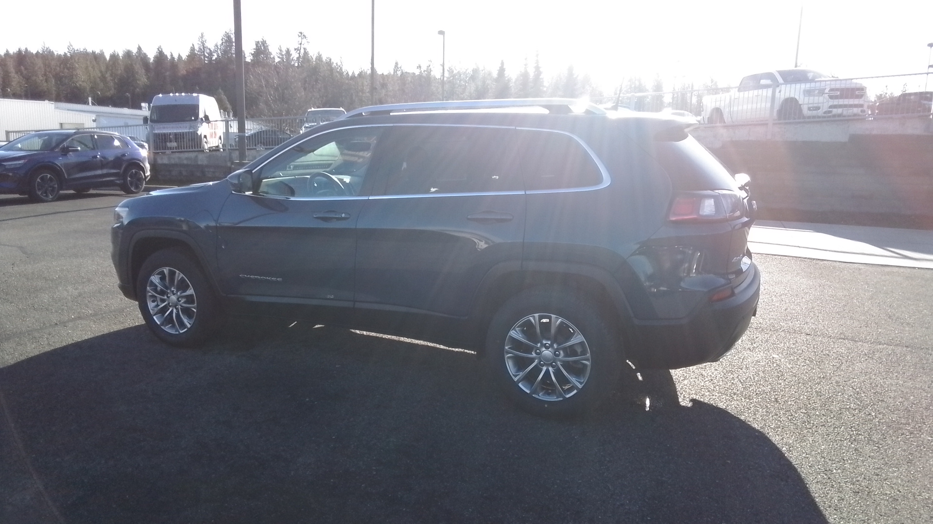 2021 Jeep Cherokee Latitude Lux 4