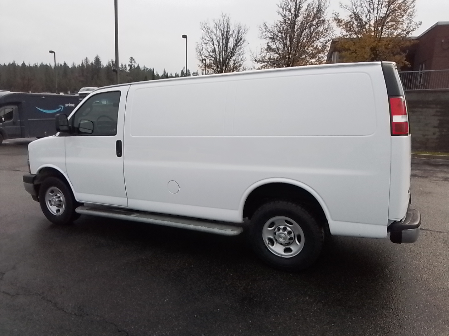 2022 Chevrolet Express Cargo Van  4