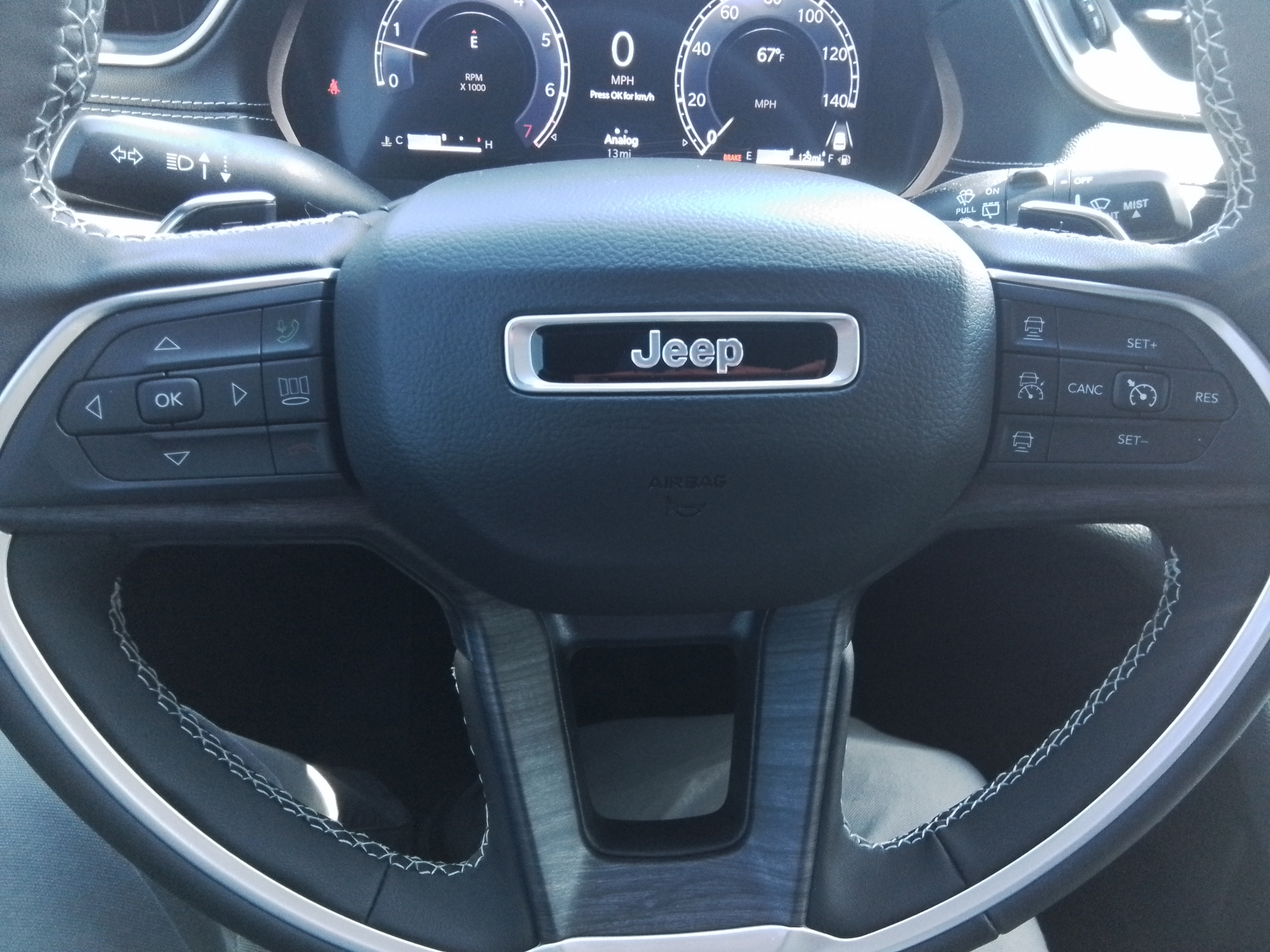 2024 Jeep Grand Cherokee Limited 16