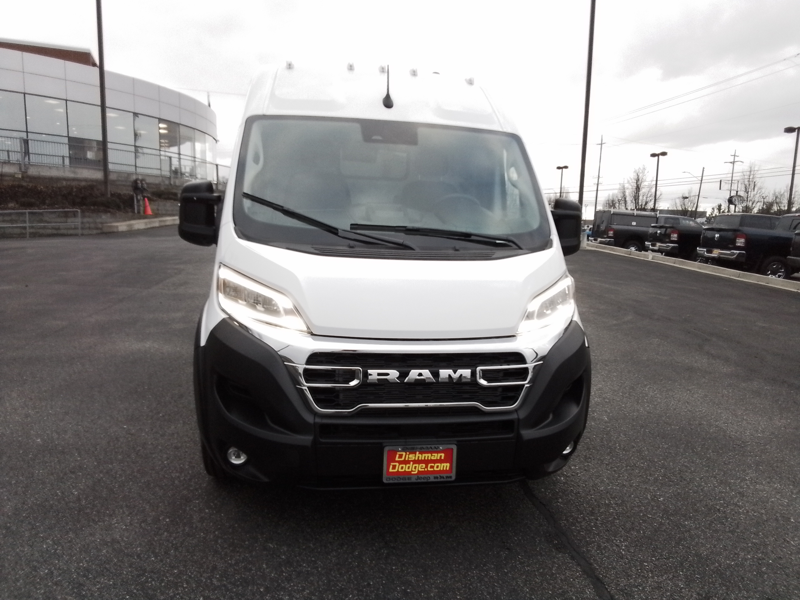 2024 Ram ProMaster Cargo Van SLT 2