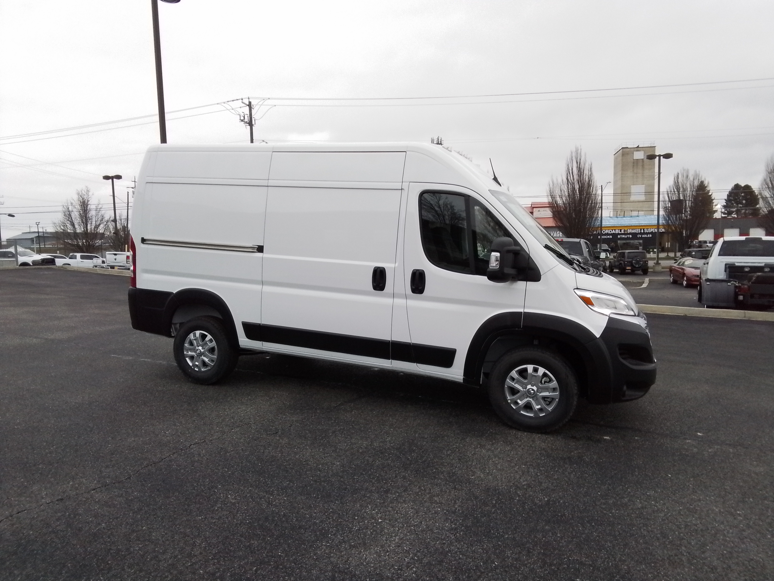 2024 Ram ProMaster Cargo Van SLT 1