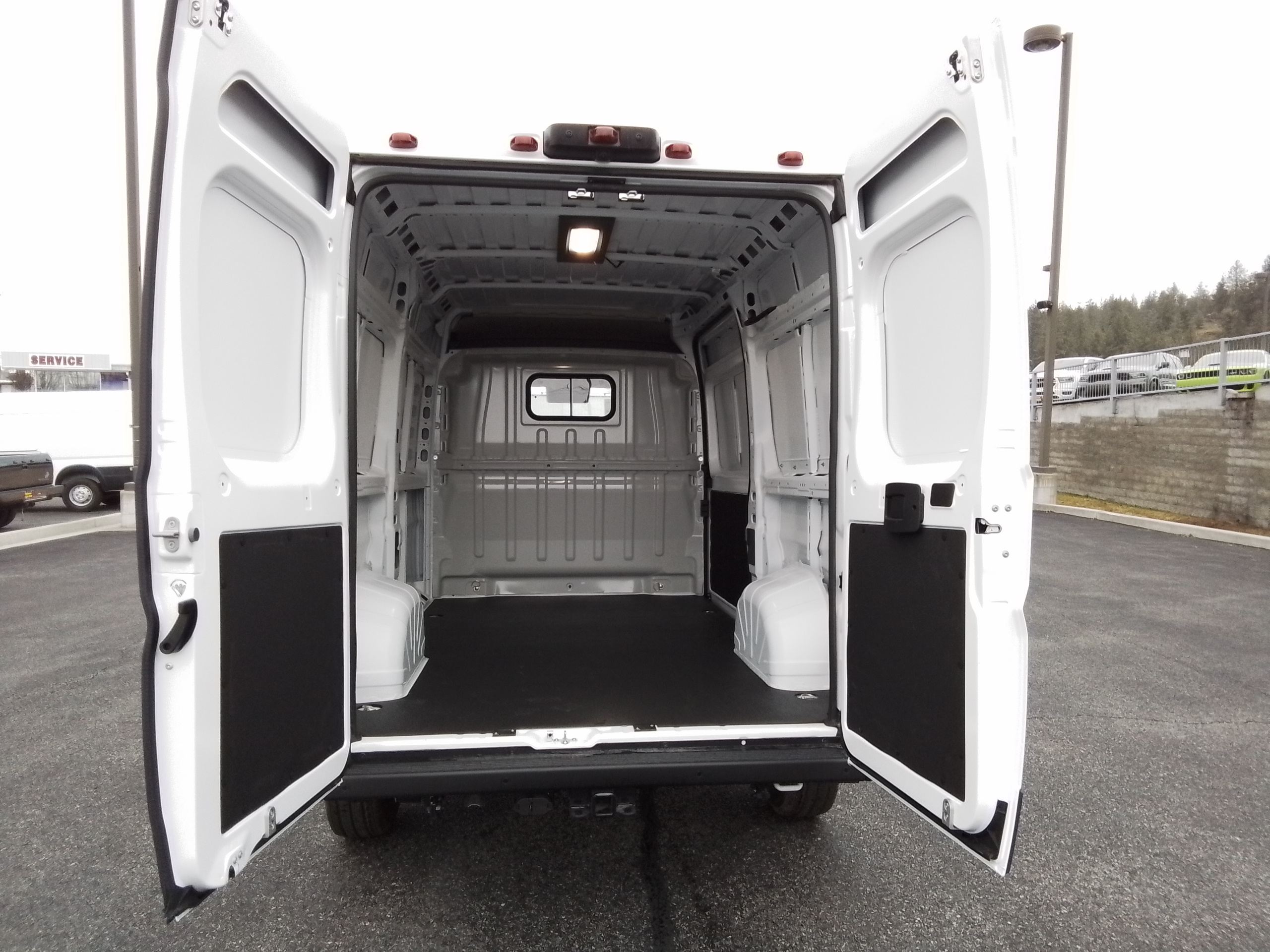 2024 Ram ProMaster Cargo Van SLT 6