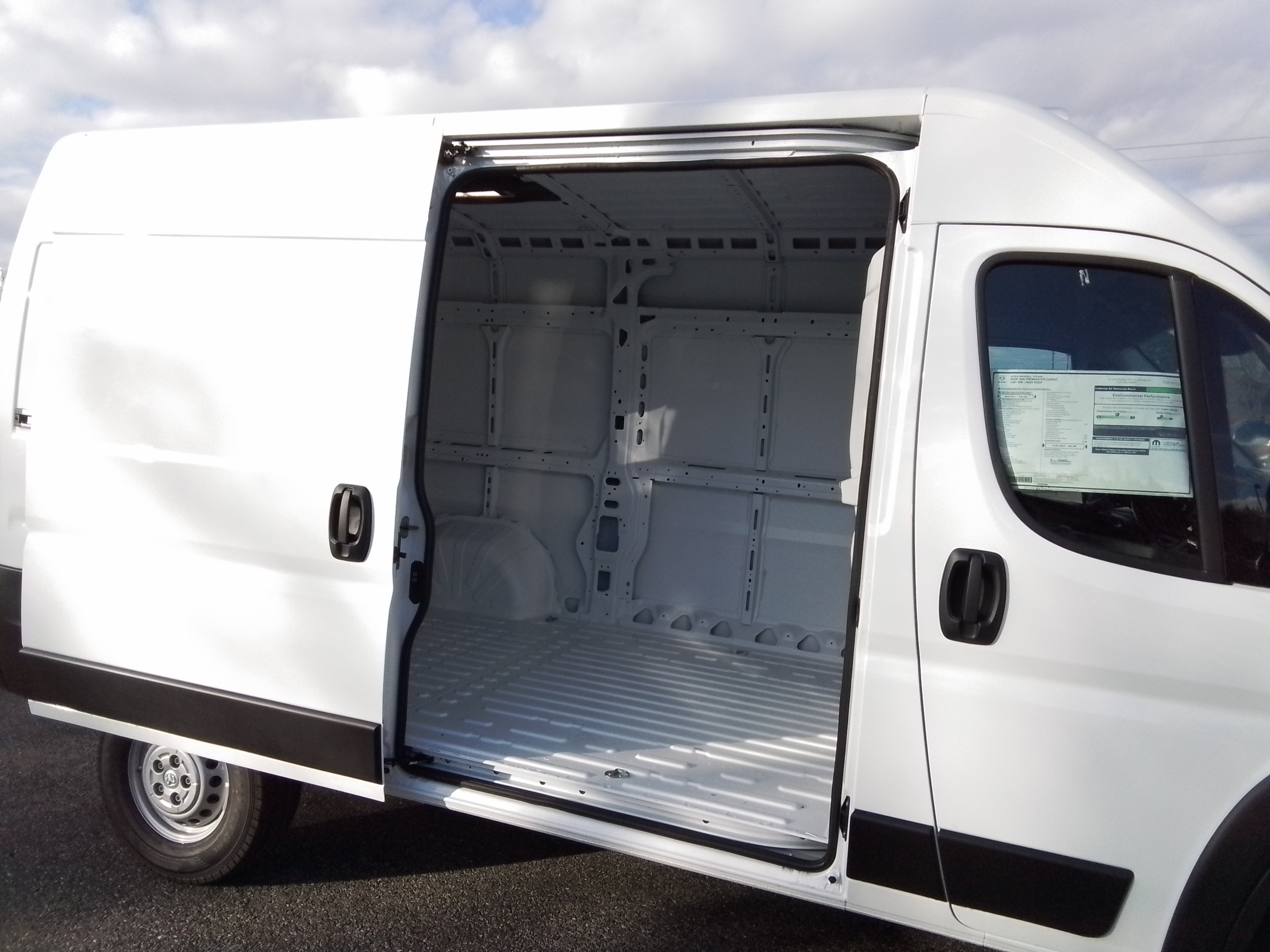 2024 Ram ProMaster Cargo Van Tradesman 8