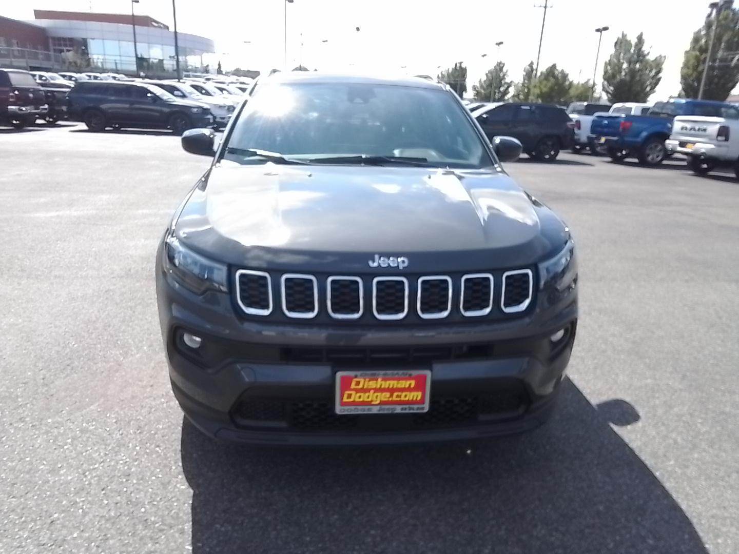 2024 Jeep Compass Latitude Lux 2