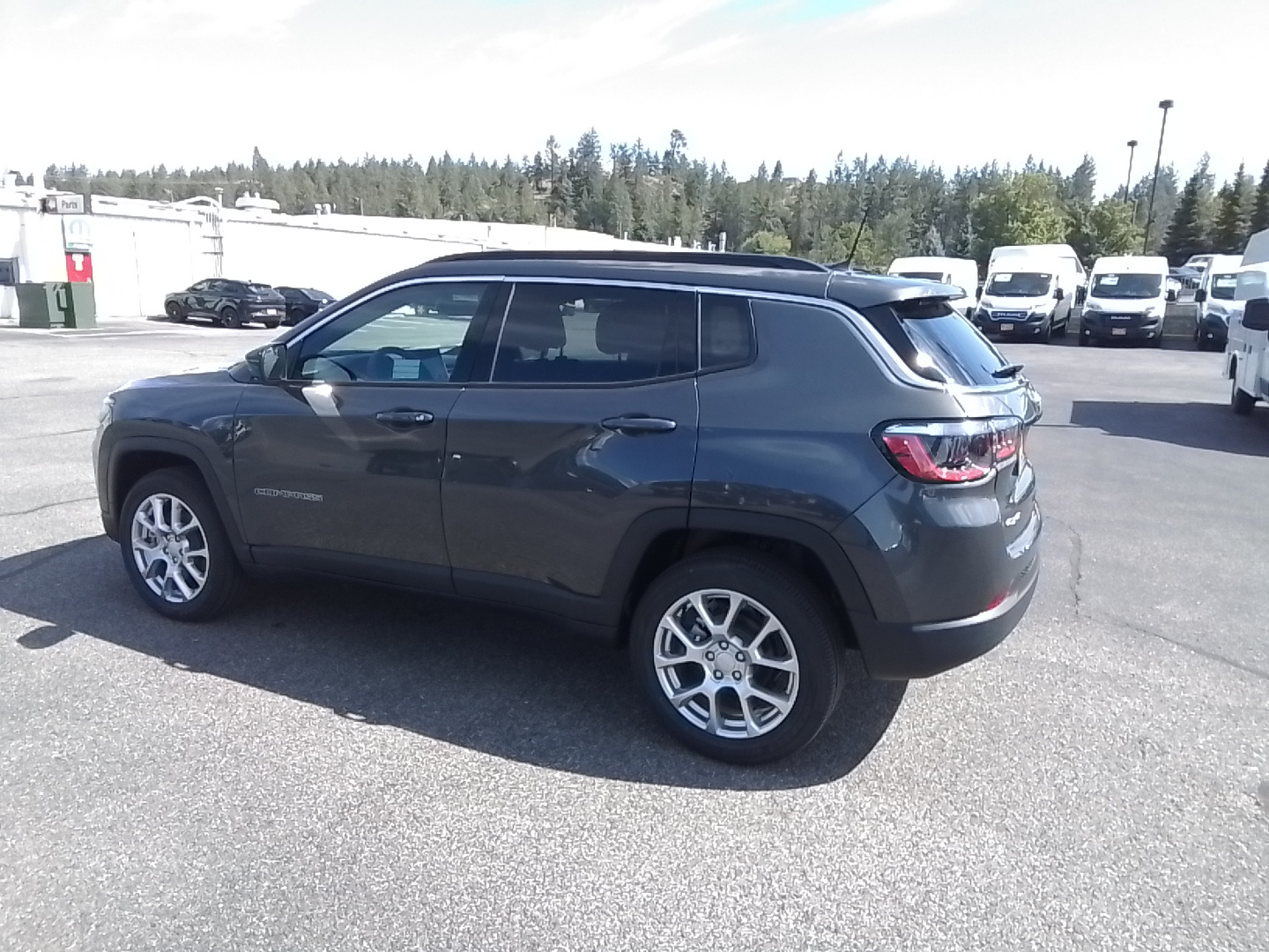 2024 Jeep Compass Latitude Lux 4