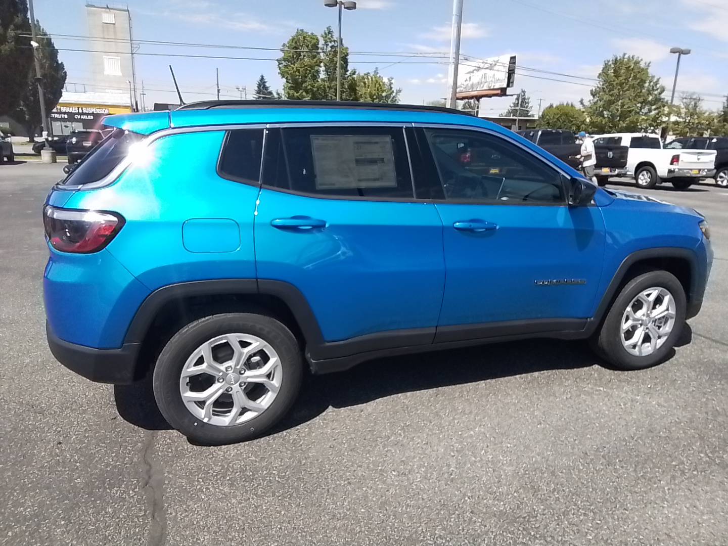 2024 Jeep Compass Latitude 8