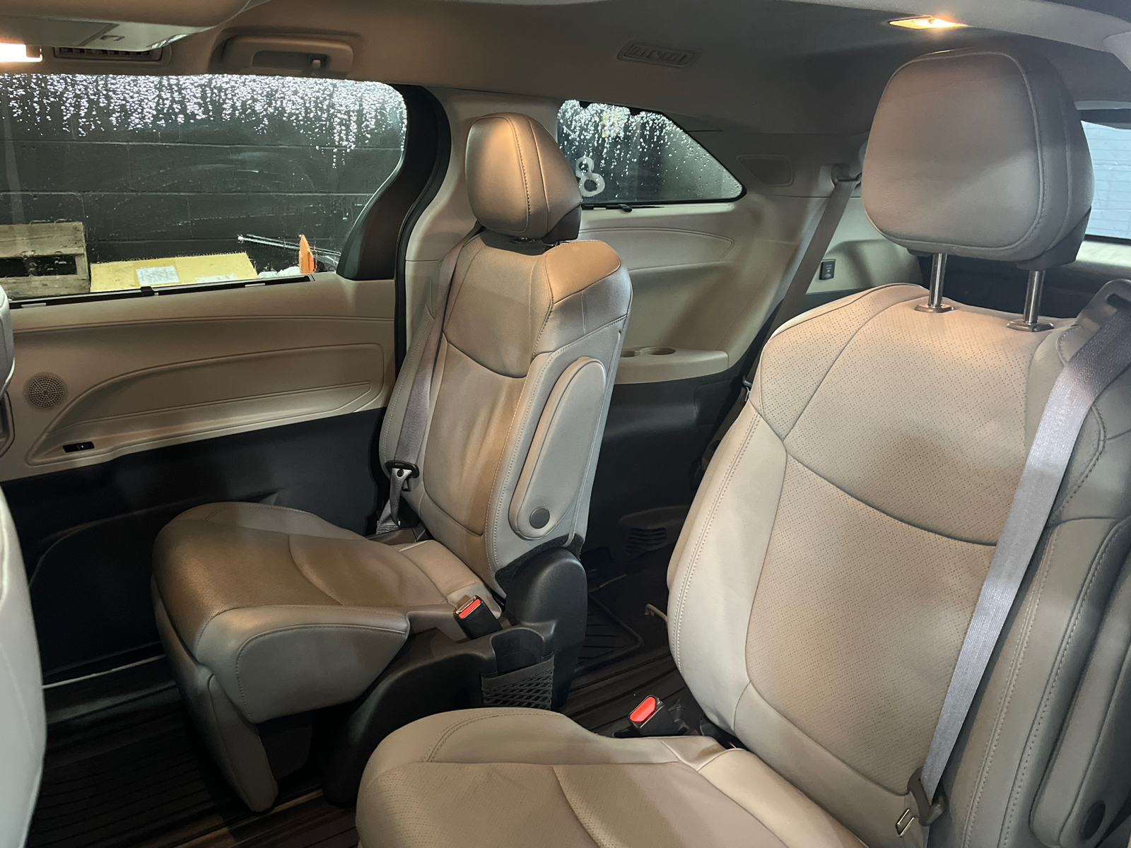 2023 Toyota Sienna Limited 7-Passenger 14