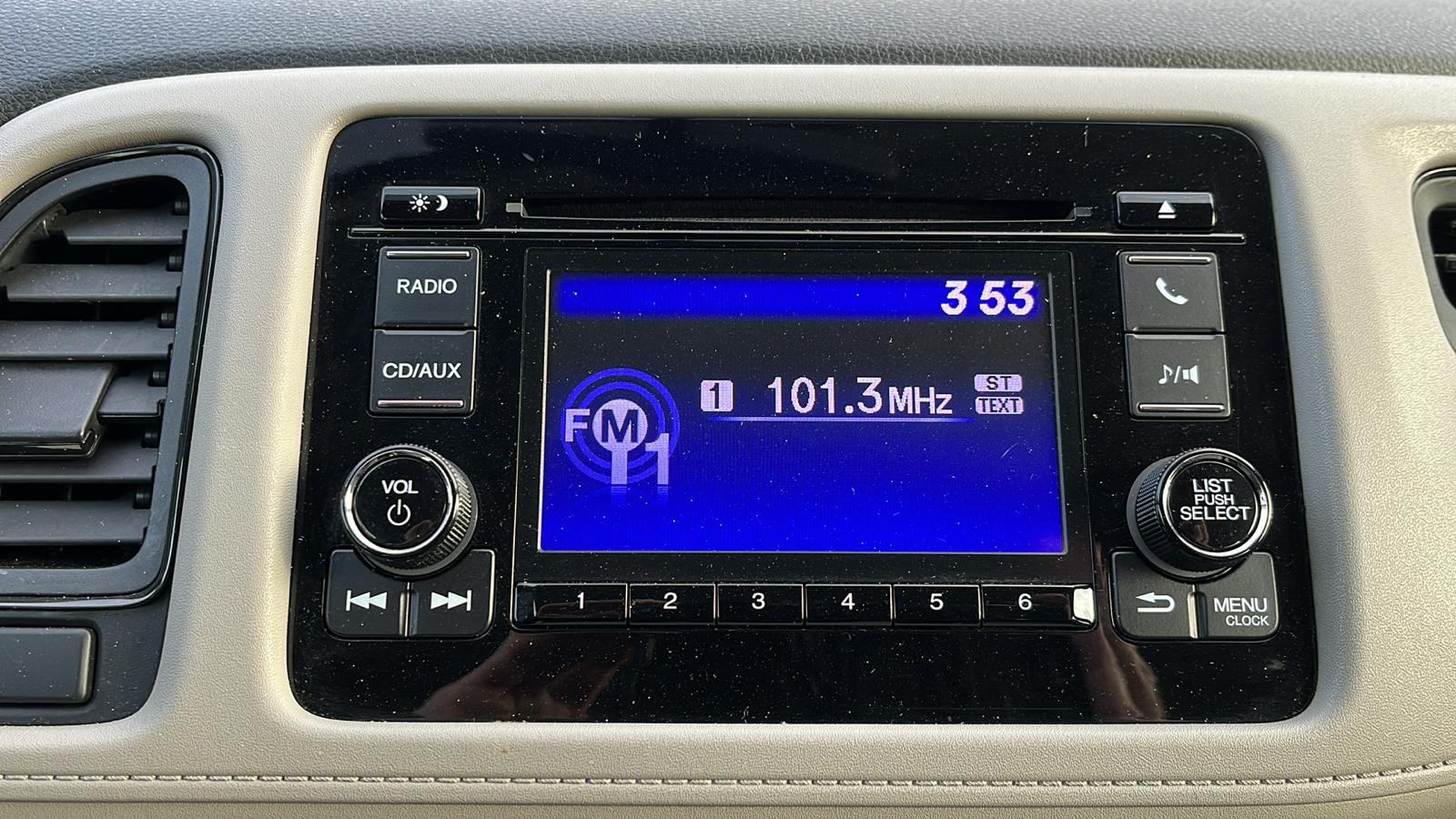 2016 Honda HR-V LX 17