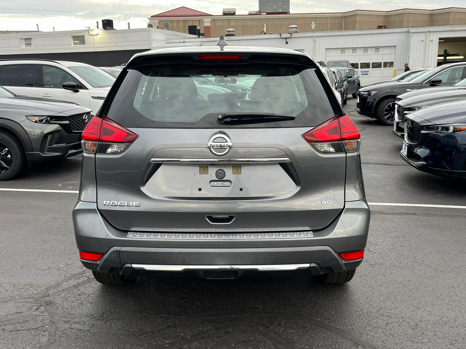 2017 Nissan Rogue S 4