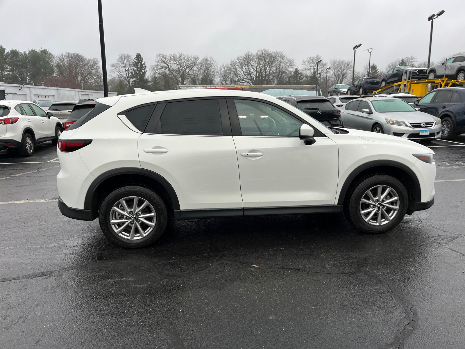 2023 Mazda CX-5 2.5 S Preferred Package 3