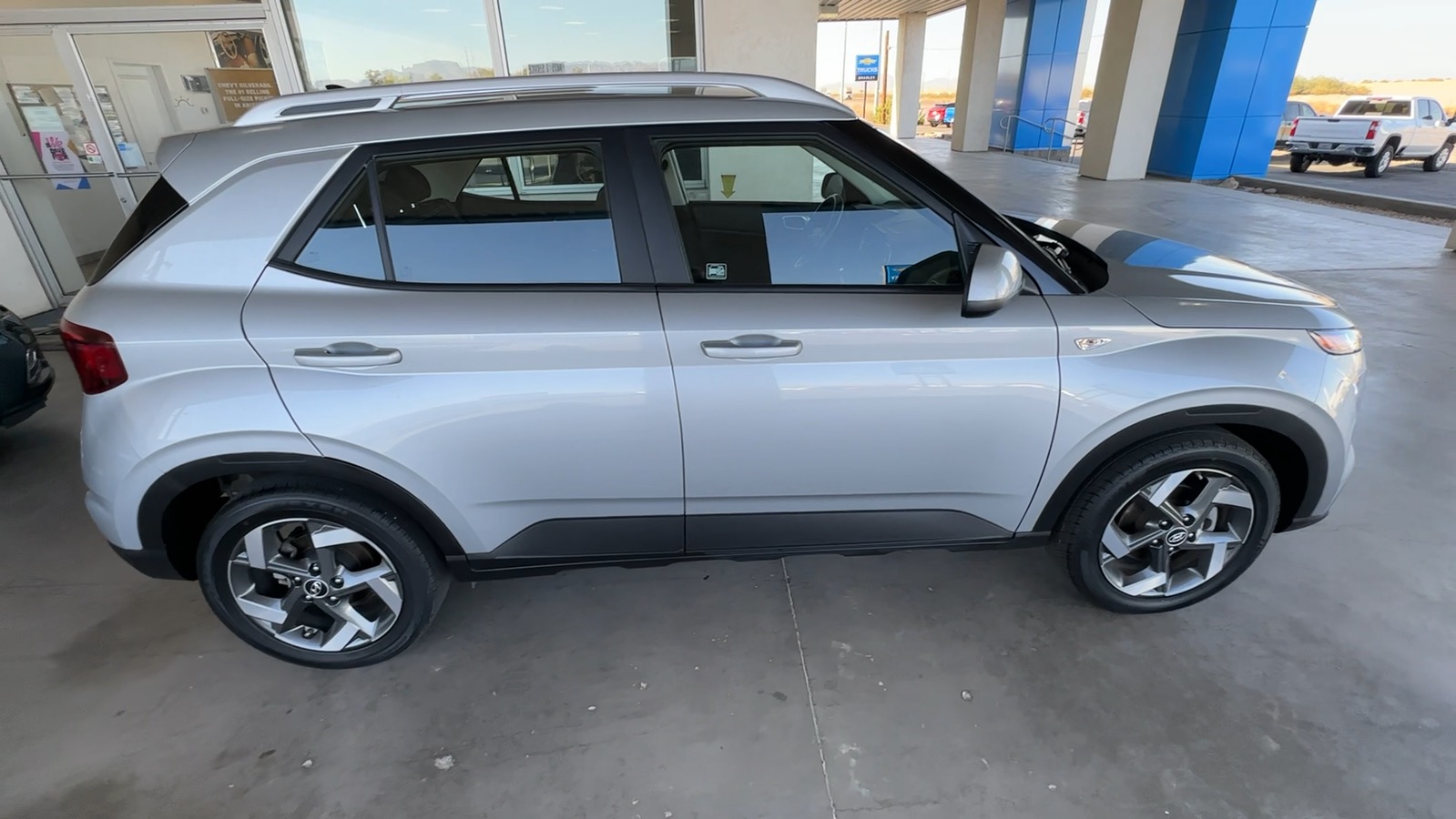 2021 Hyundai Venue SEL (IVT) Front-wheel Drive 34