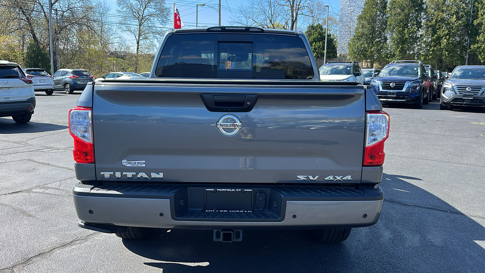 2021 Nissan Titan SV 4