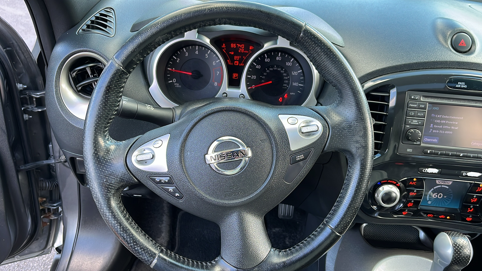 2013 Nissan Juke SL 13