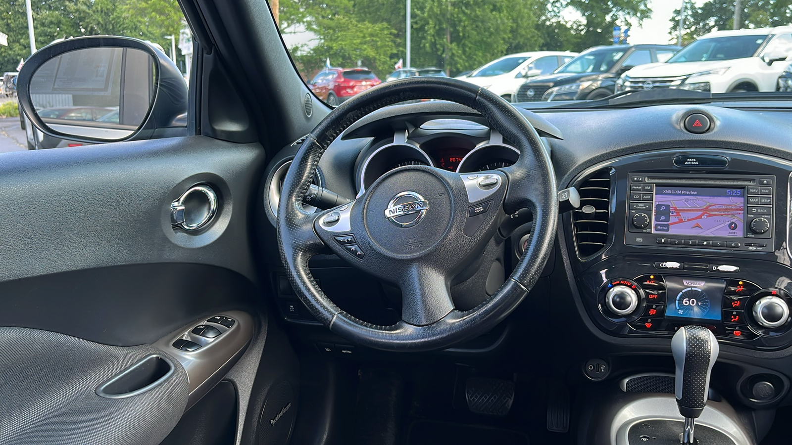 2013 Nissan Juke SL 24