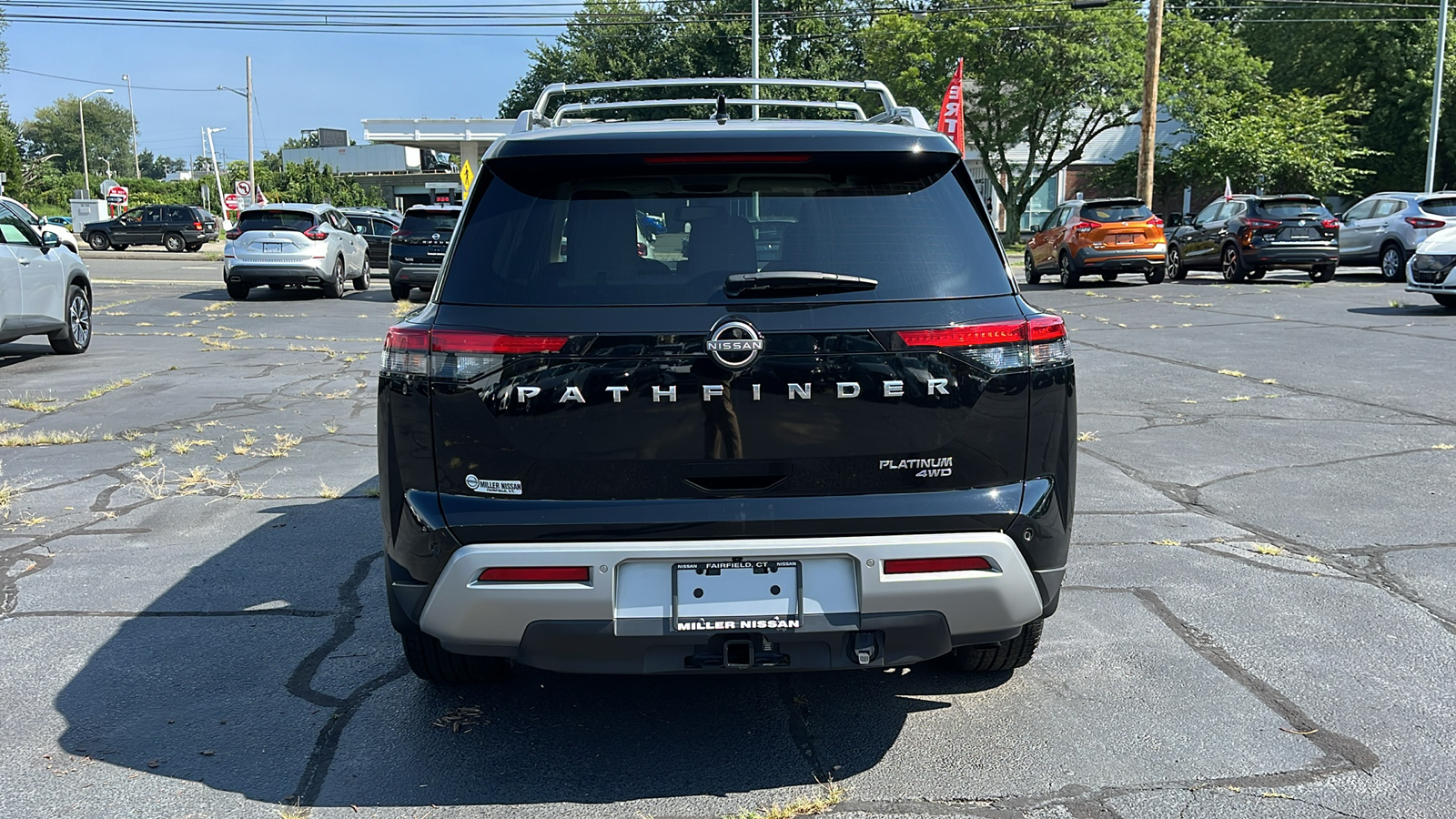 2022 Nissan Pathfinder Platinum 4