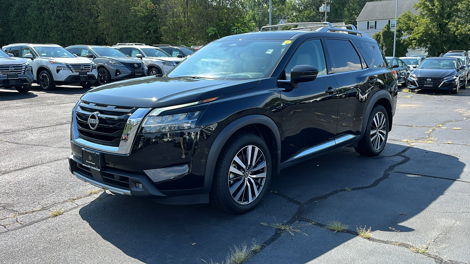 2022 Nissan Pathfinder Platinum 7