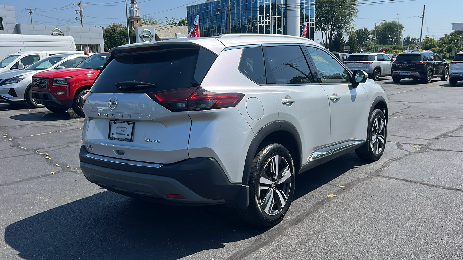 2021 Nissan Rogue SL 3