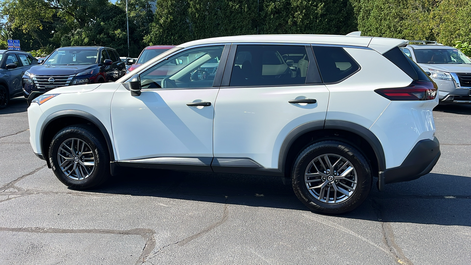 2021 Nissan Rogue S 6