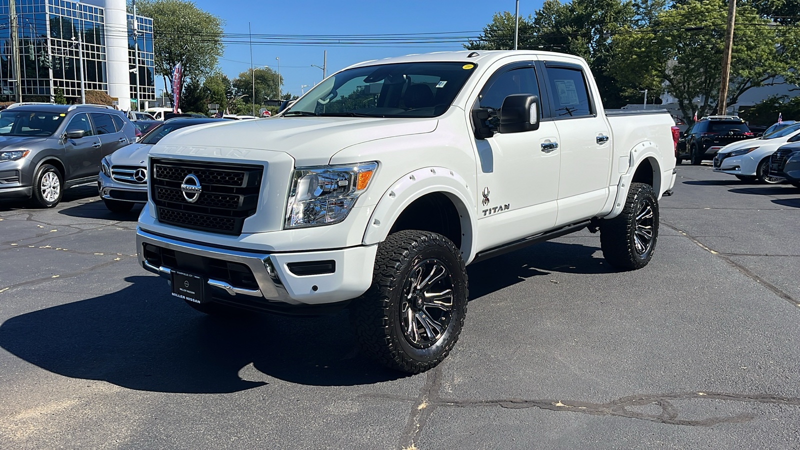 2021 Nissan Titan SV 7