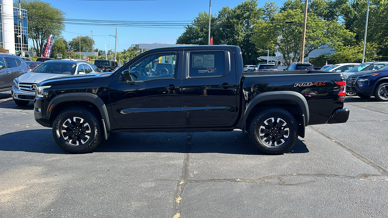 2023 Nissan Frontier PRO-4X 6