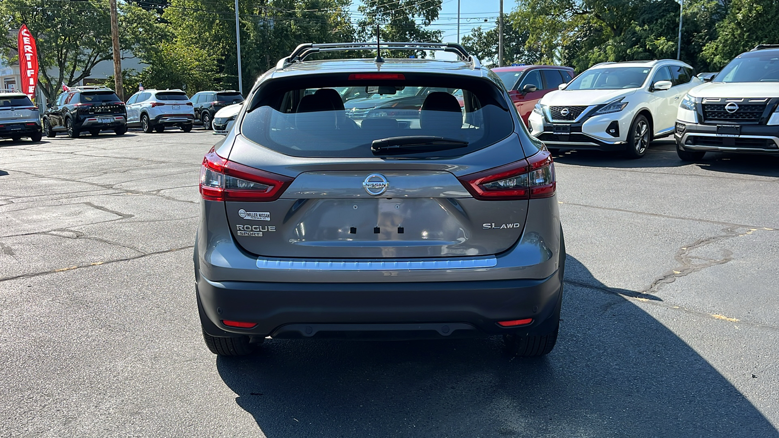 2022 Nissan Rogue Sport SL 4