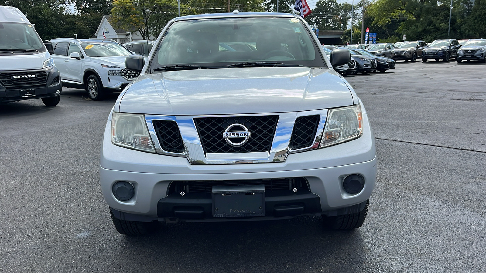 2012 Nissan Frontier SV 8