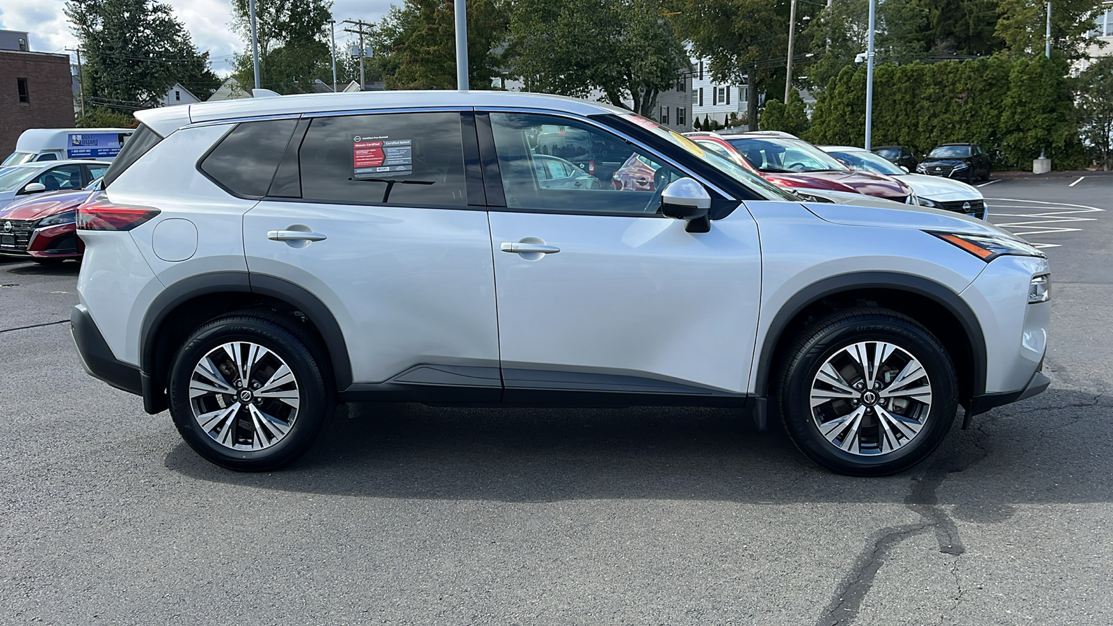 2021 Nissan Rogue SV 2