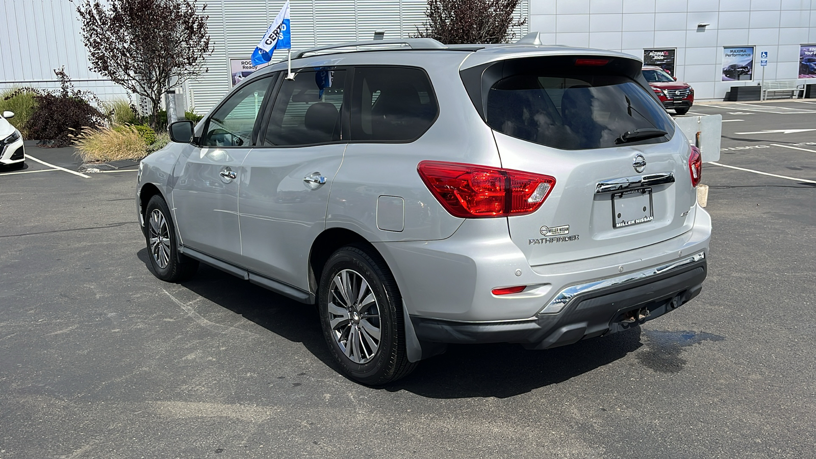 2020 Nissan Pathfinder S 5