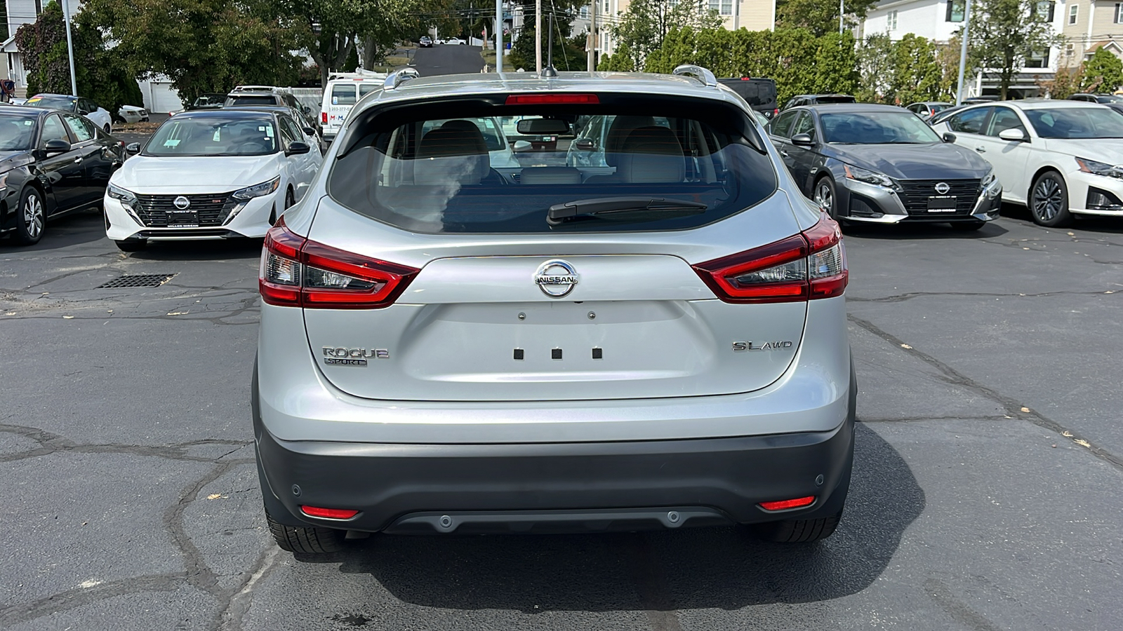 2021 Nissan Rogue Sport SL 4