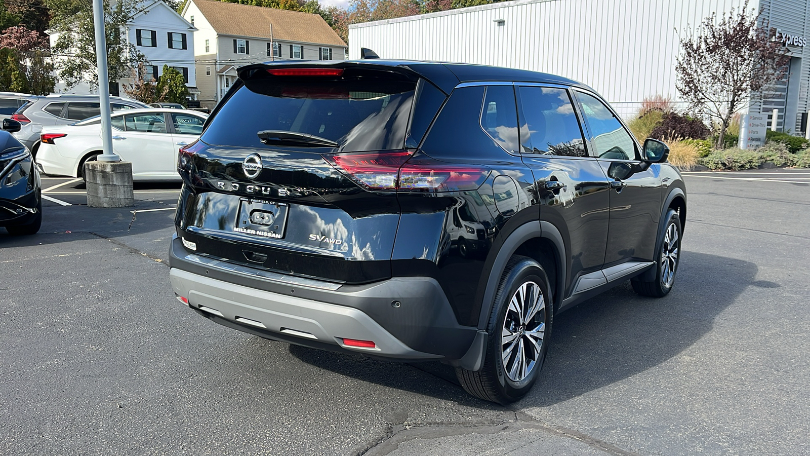 2021 Nissan Rogue SV 3