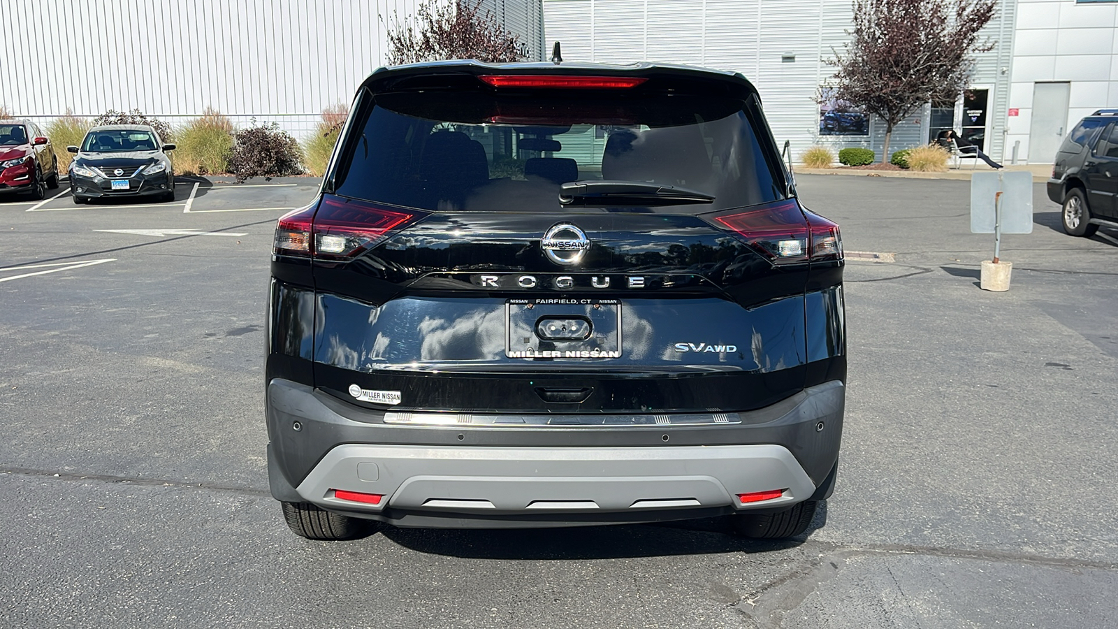 2021 Nissan Rogue SV 4