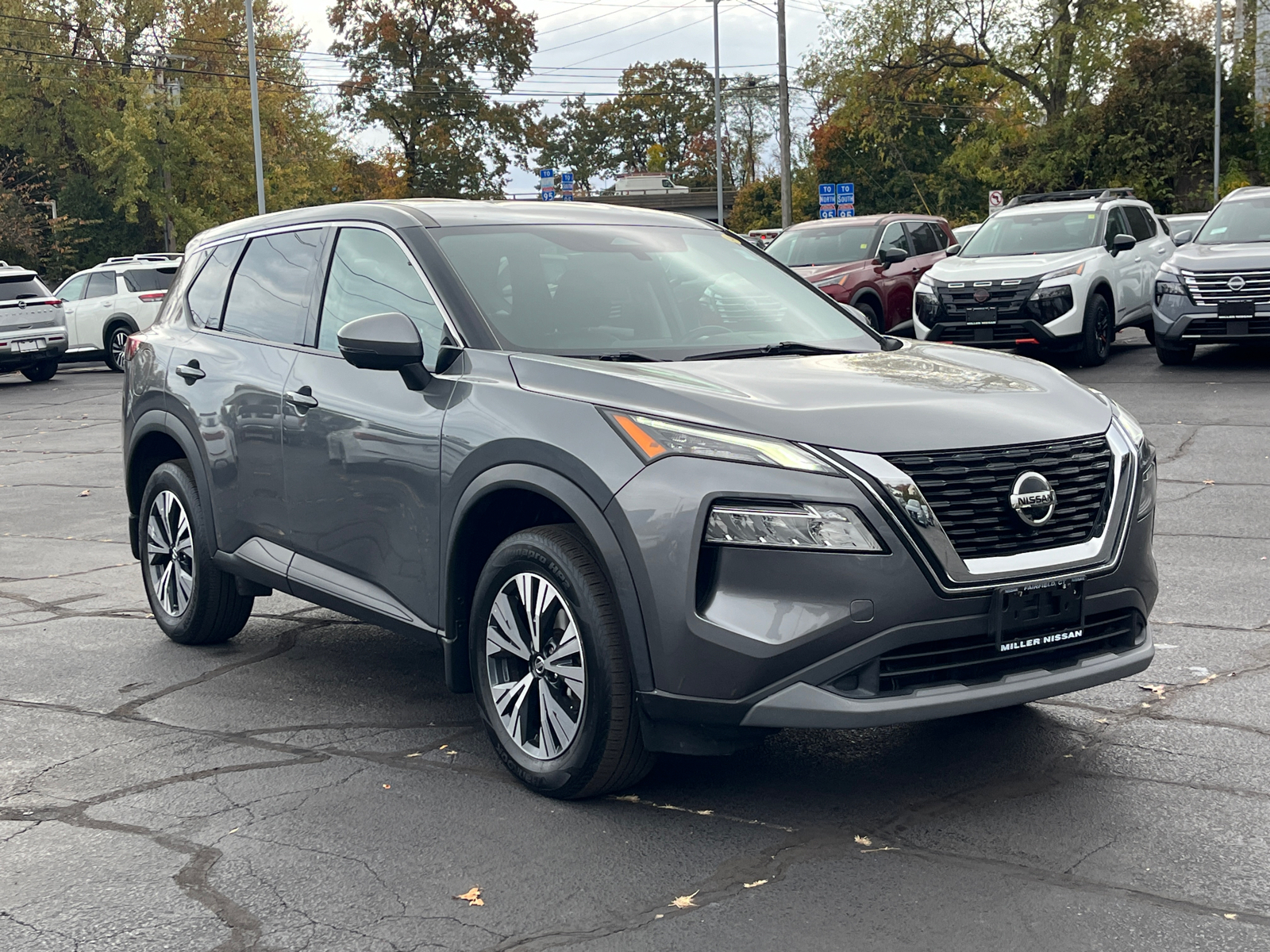 2021 Nissan Rogue SV 1