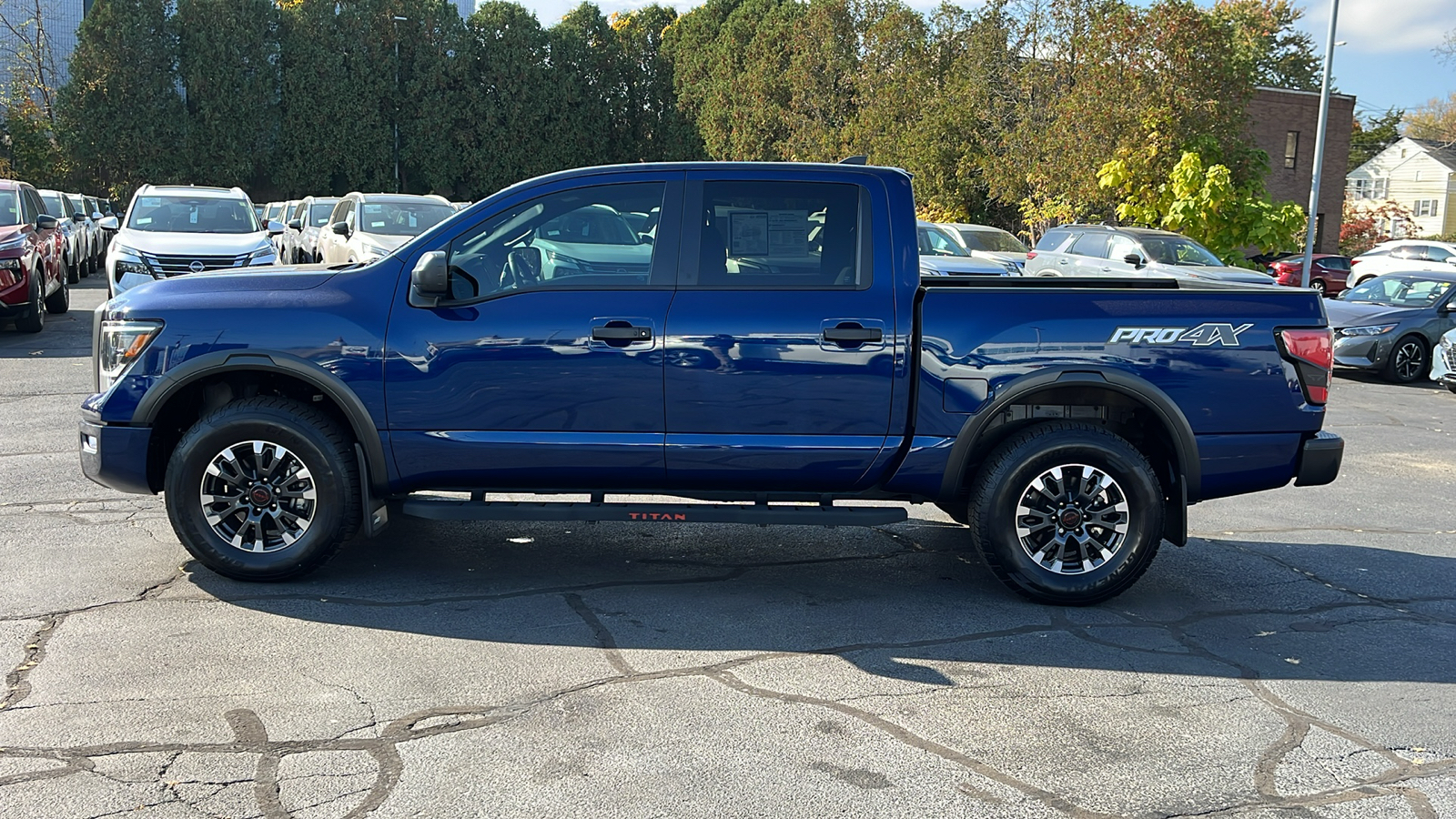 2023 Nissan Titan PRO-4X 6