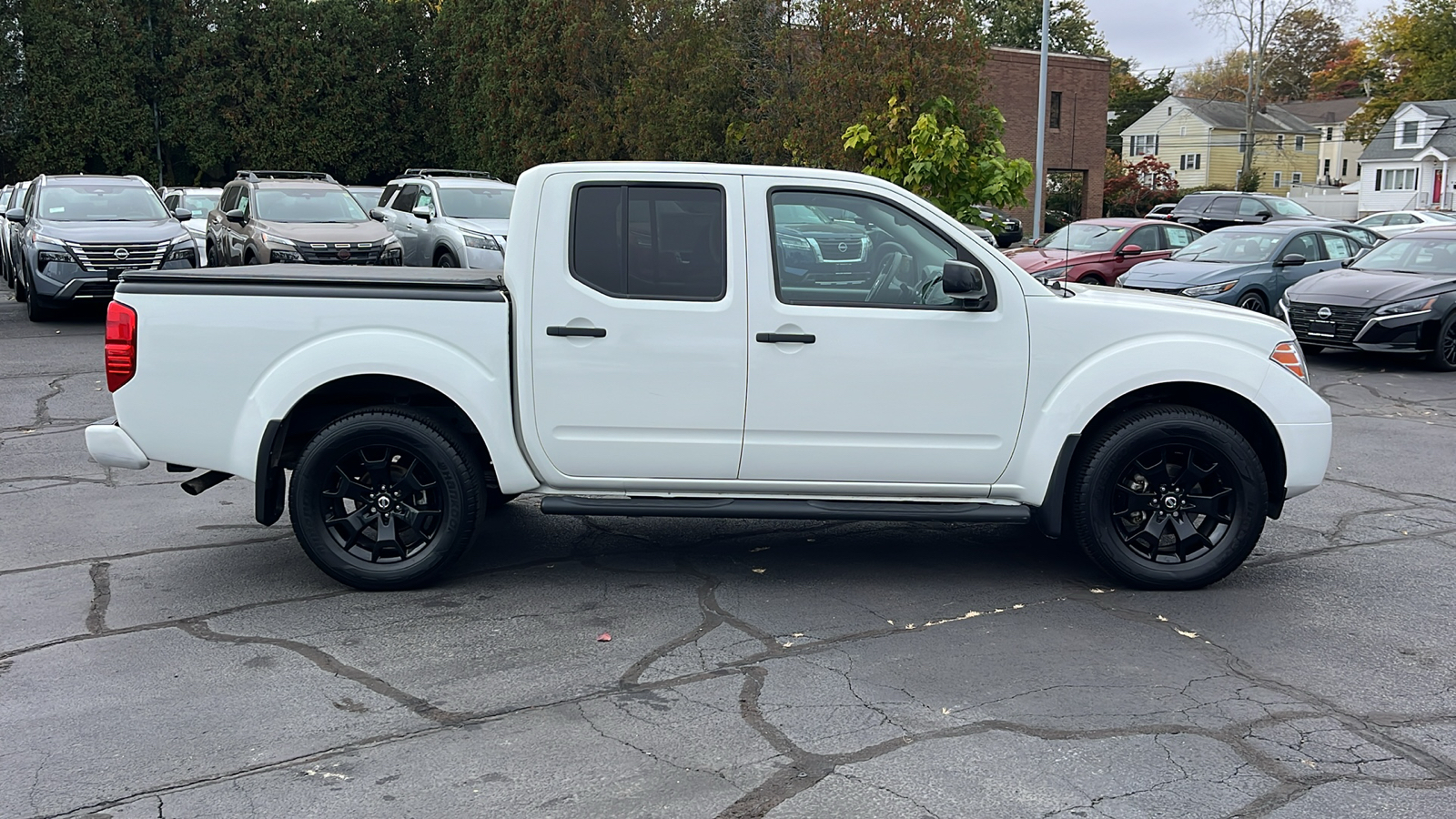 2021 Nissan Frontier SV 2