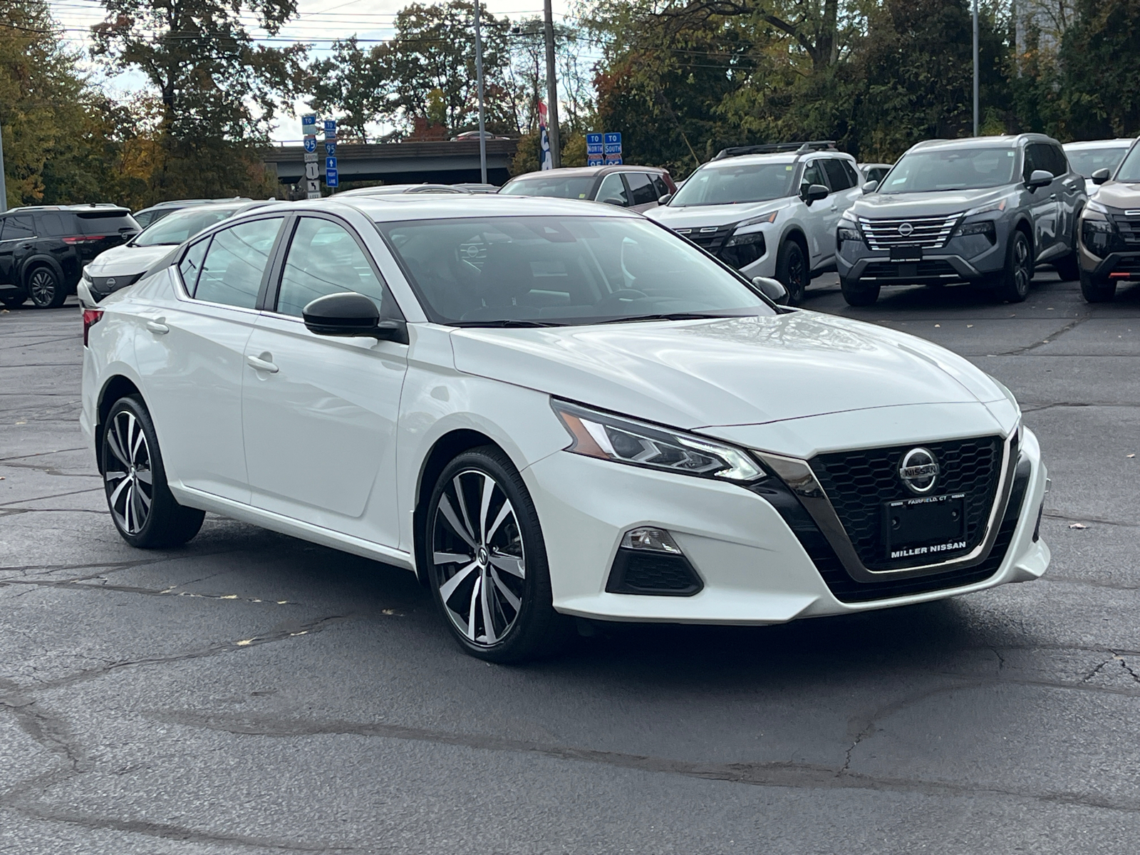 2021 Nissan Altima 2.5 SR 1