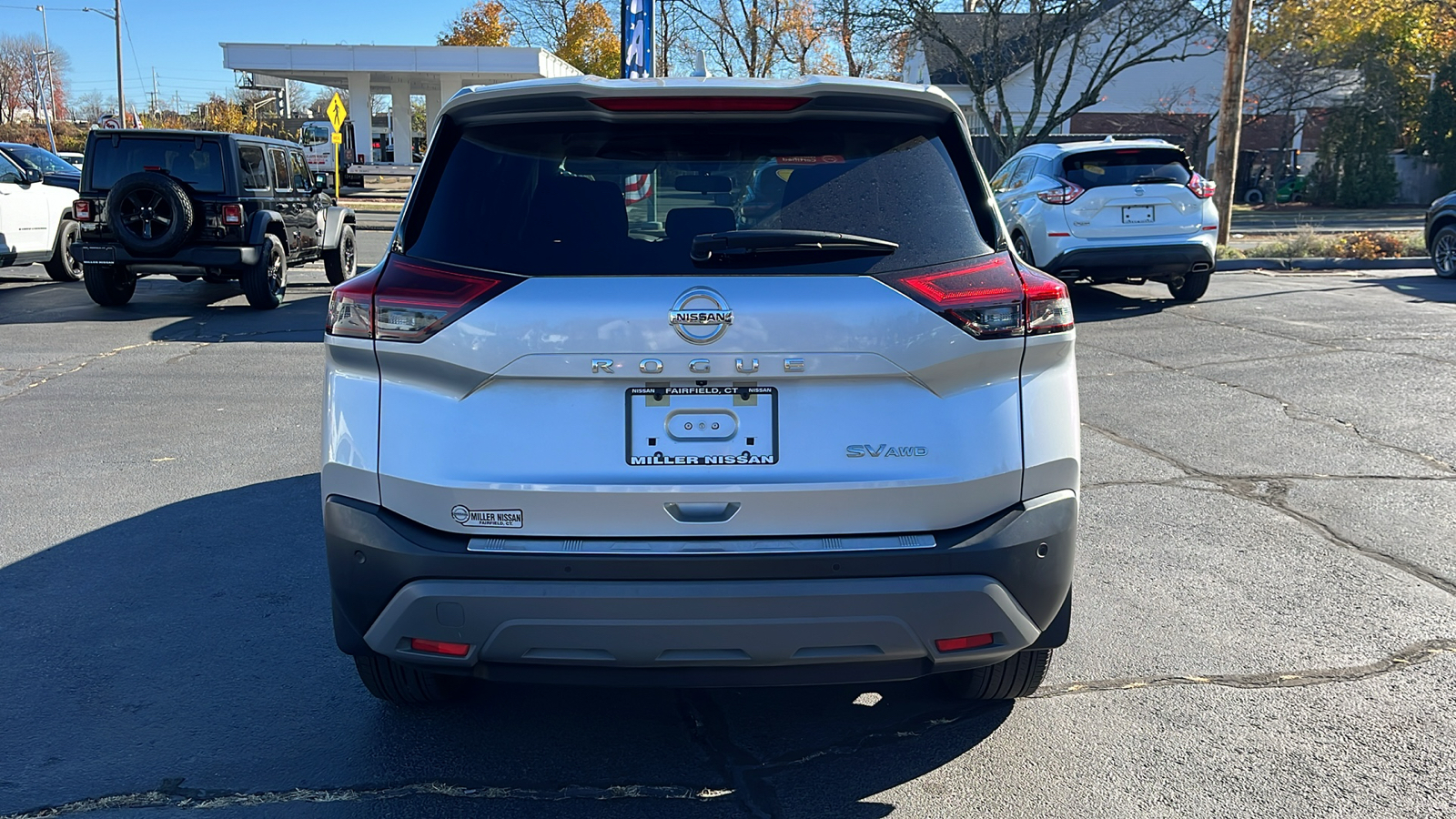 2021 Nissan Rogue SV 4