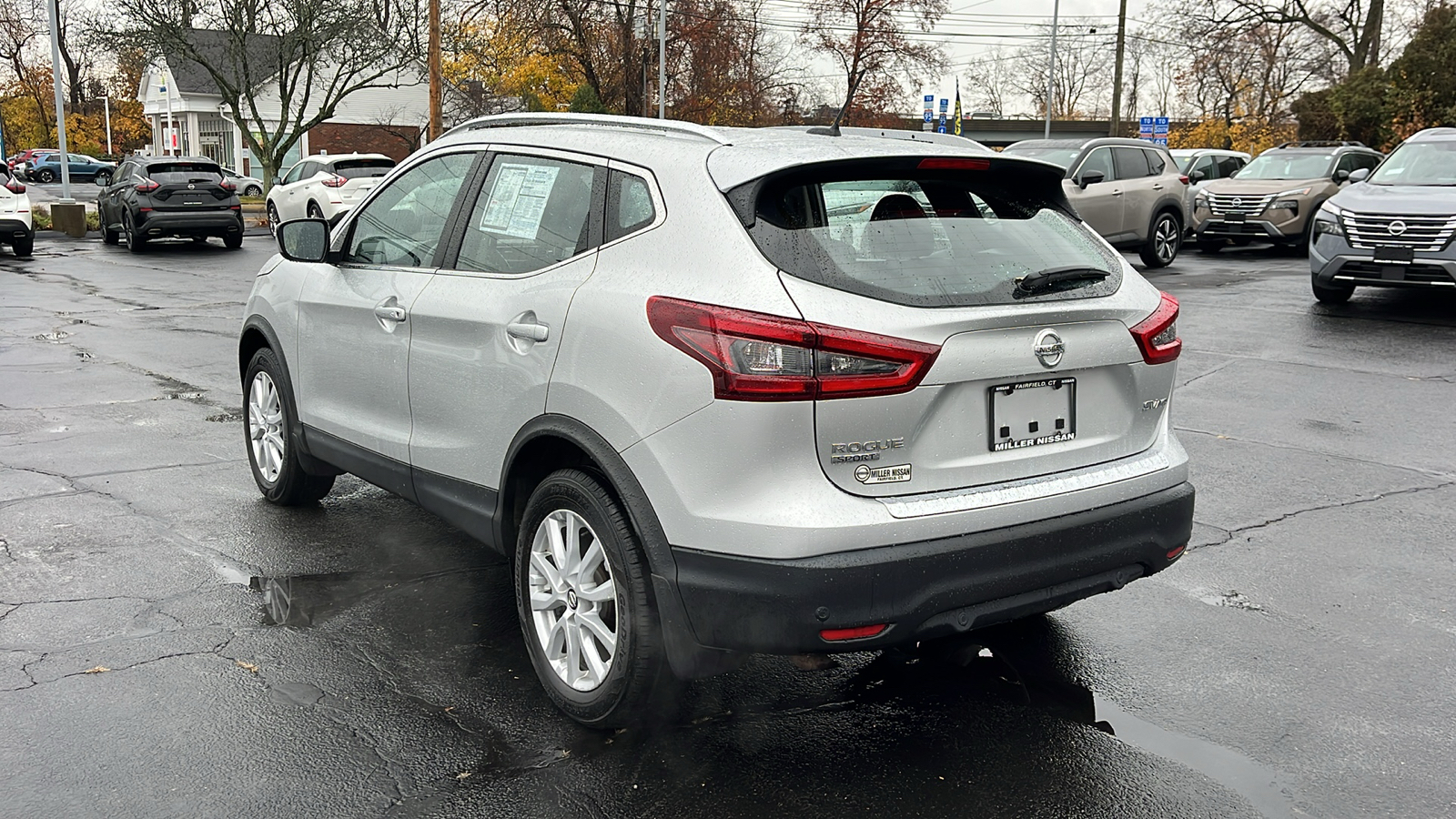 2021 Nissan Rogue Sport SV 5