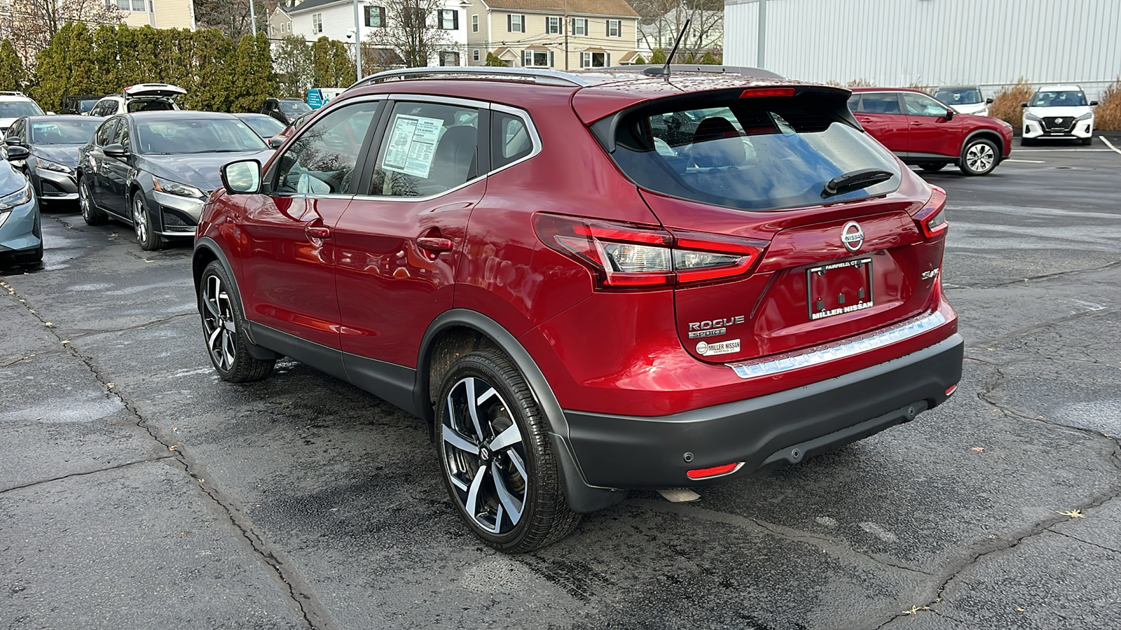 2022 Nissan Rogue Sport SL 5