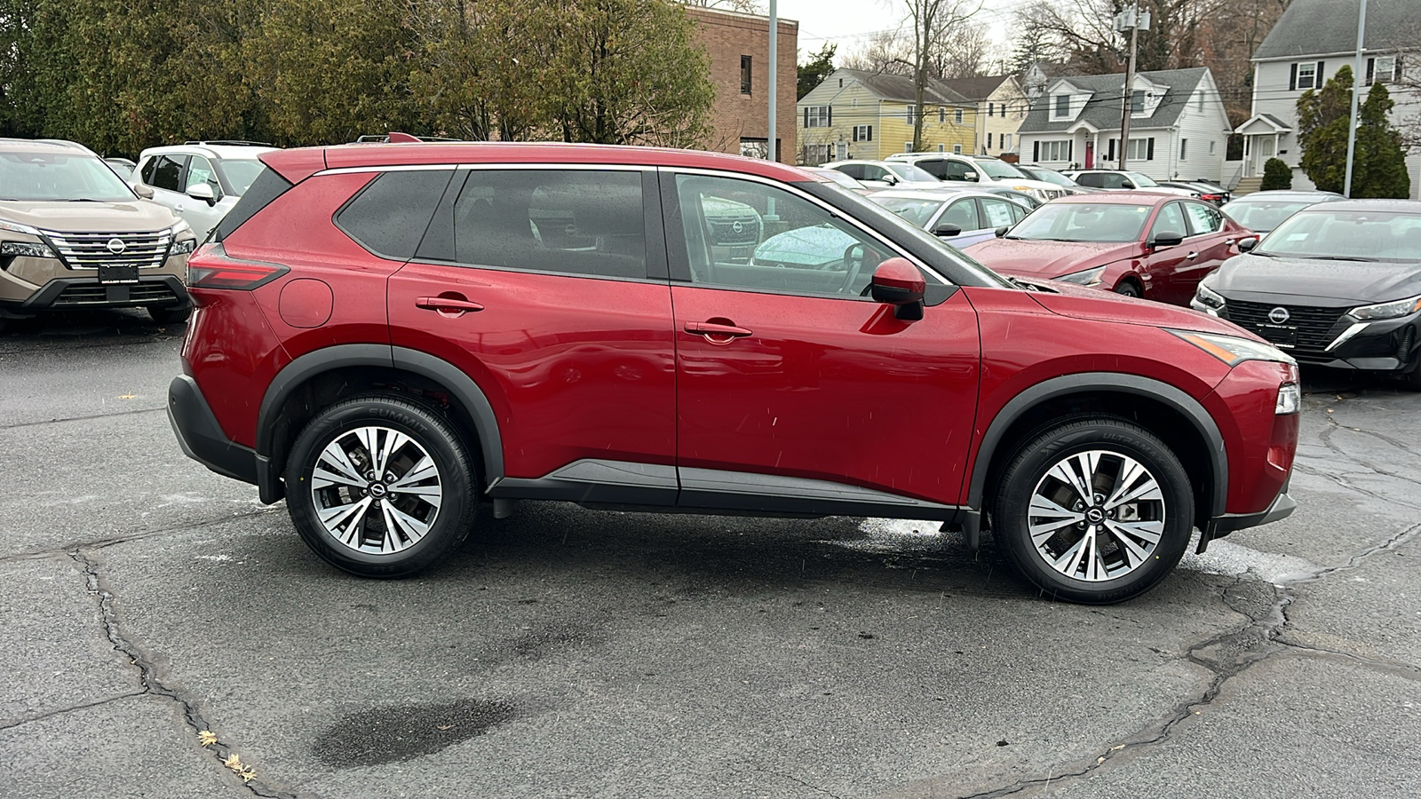 2023 Nissan Rogue SV 2