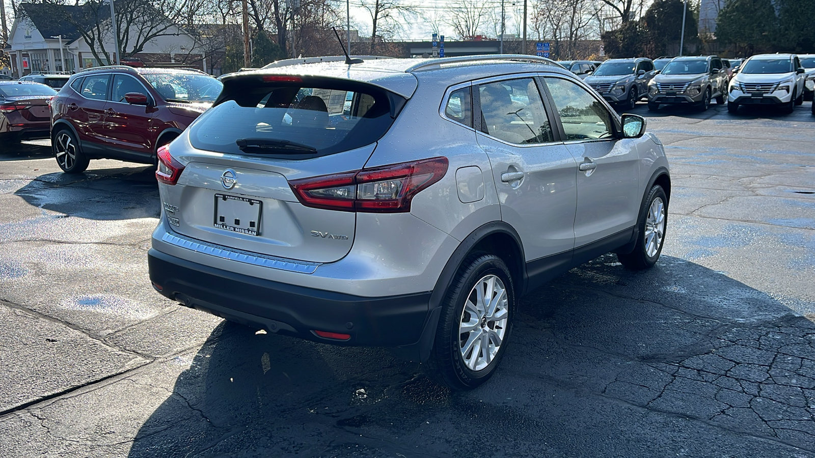 2021 Nissan Rogue Sport SV 3