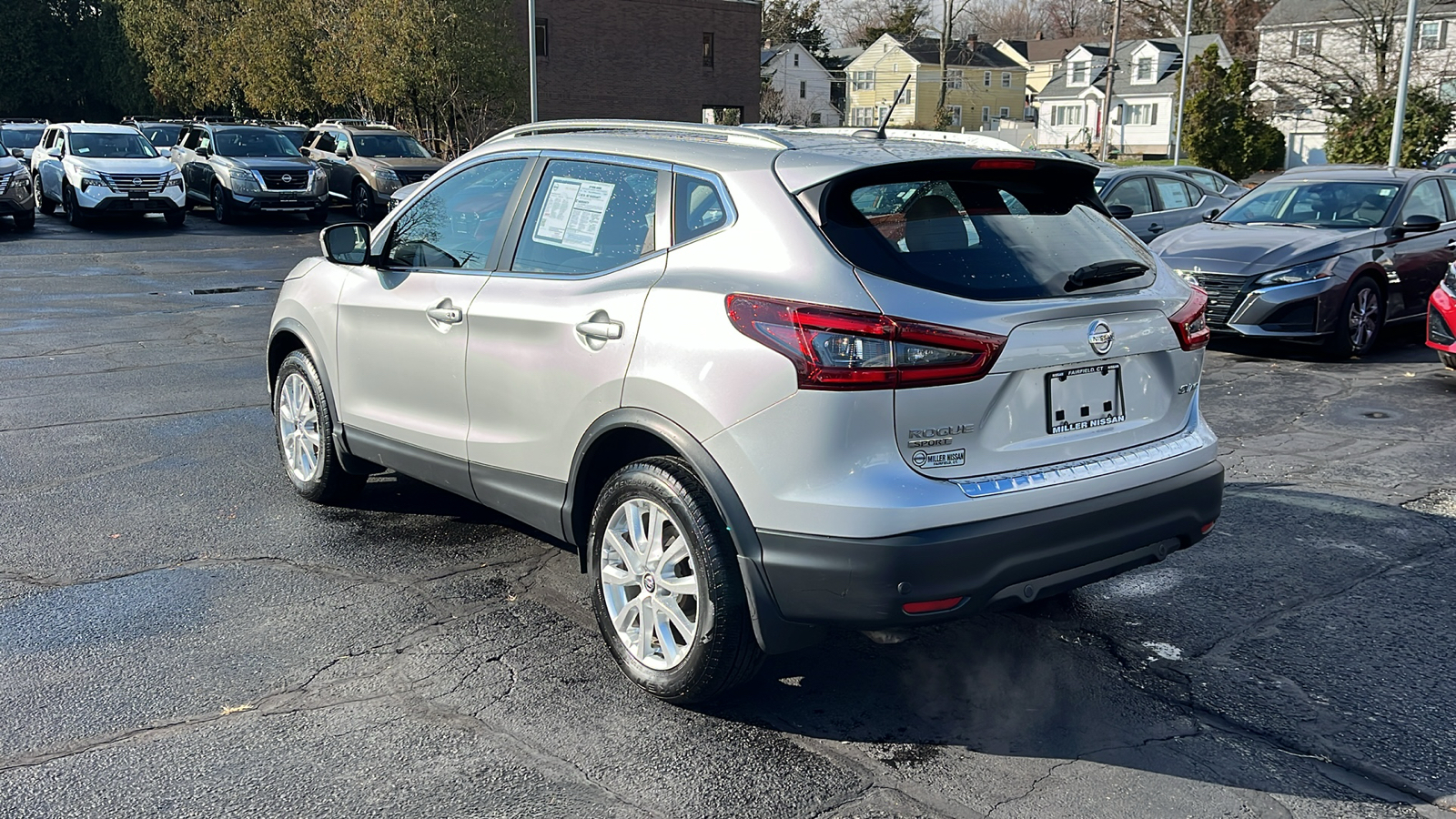 2021 Nissan Rogue Sport SV 5