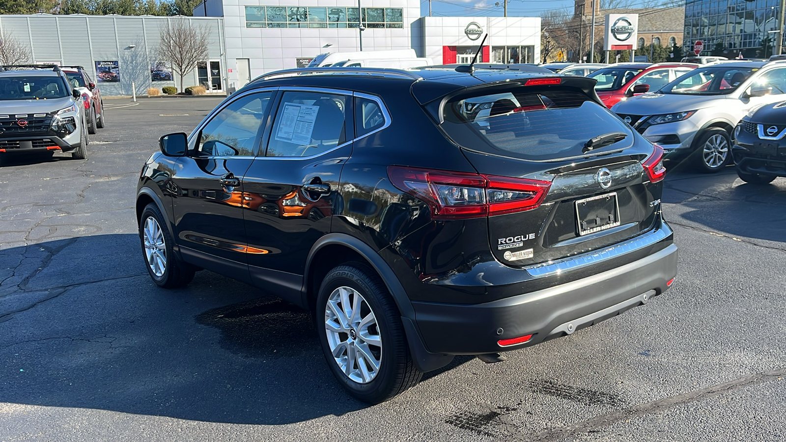 2021 Nissan Rogue Sport SV 5