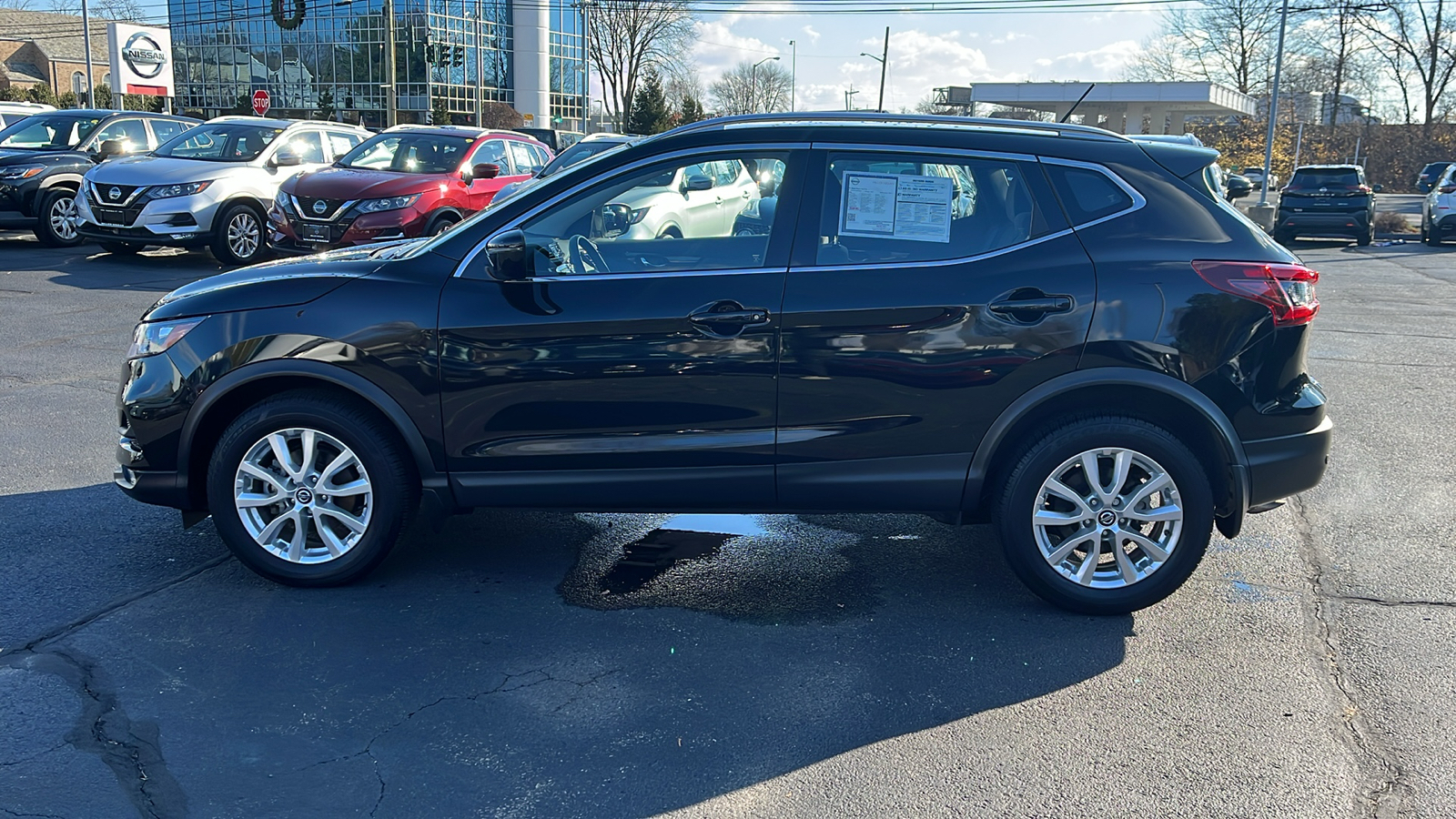 2021 Nissan Rogue Sport SV 6