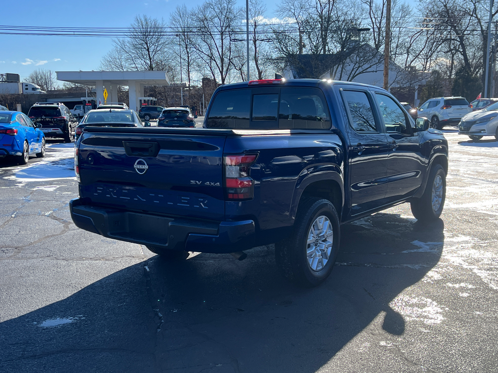 2022 Nissan Frontier SV 2