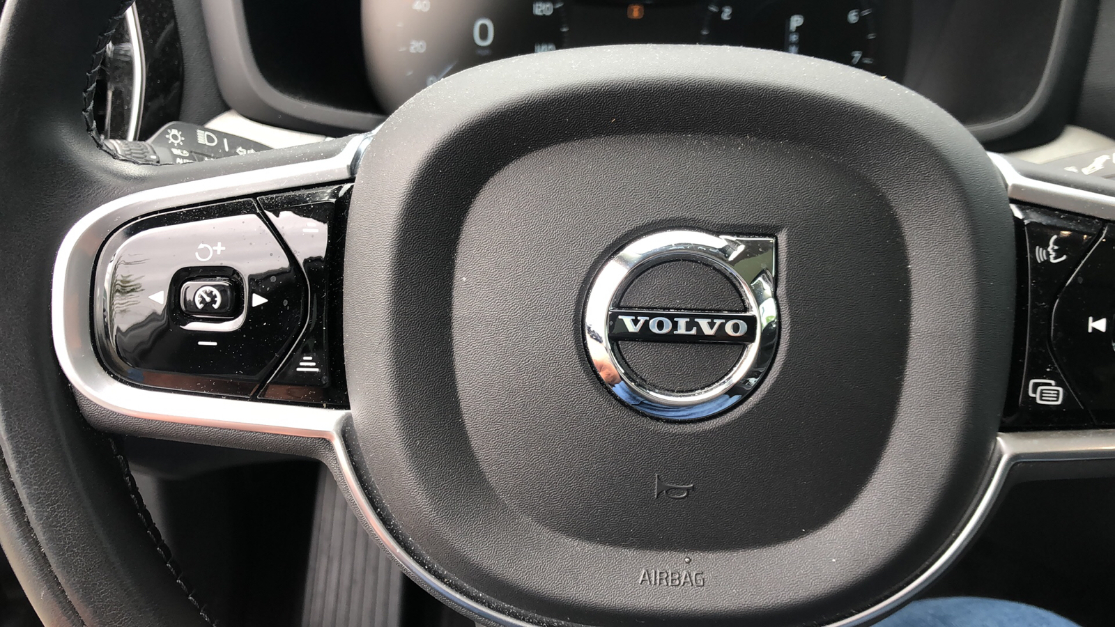 2022 Volvo V60 Cross Country  14
