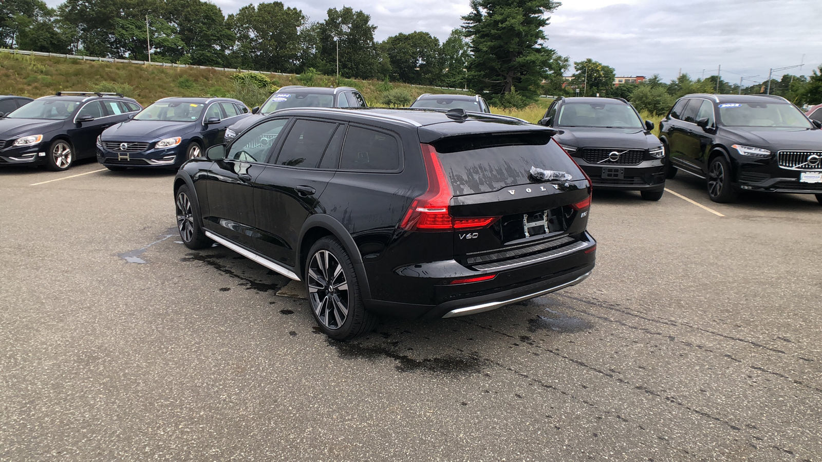 2023 Volvo V60 Cross Country Ultimate 5