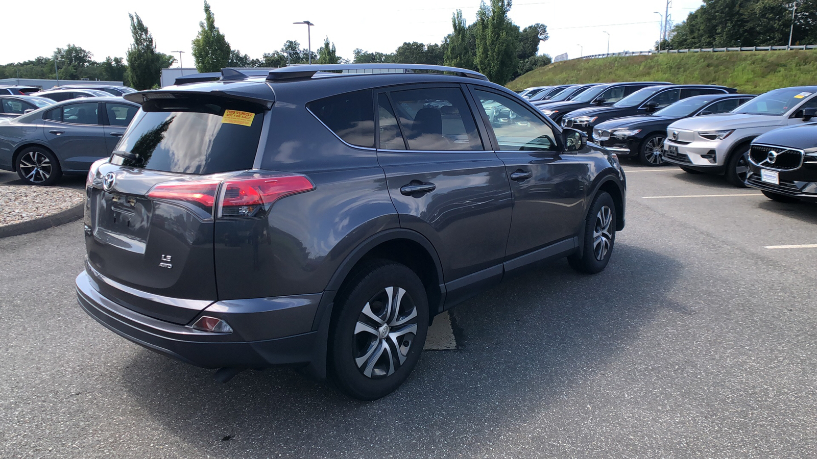 2017 Toyota RAV4 LE 7