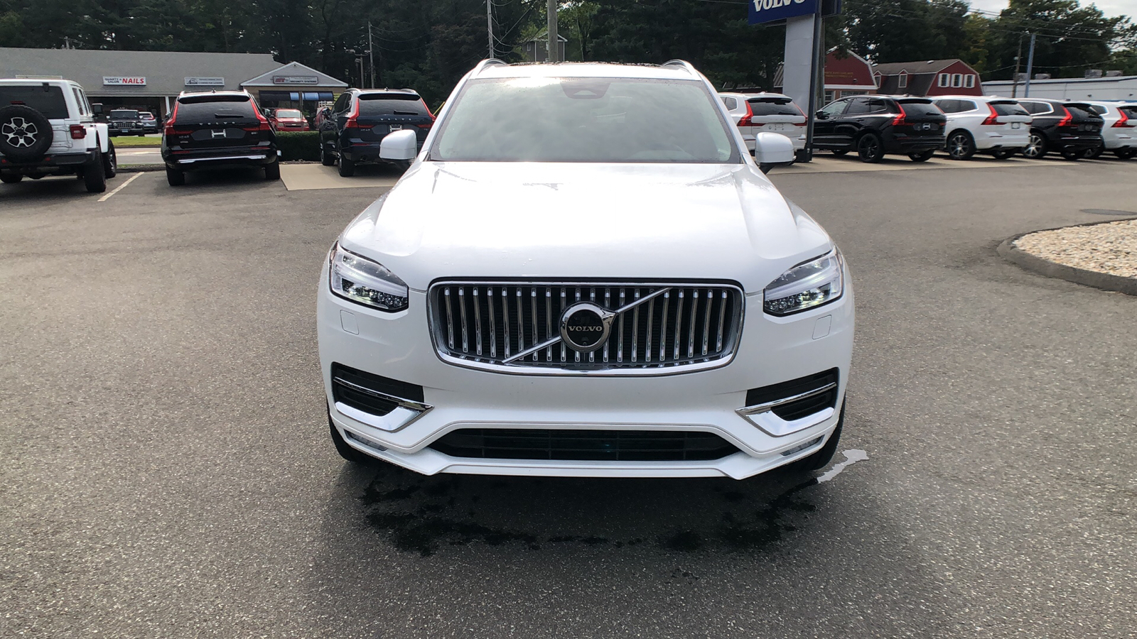 2024 Volvo XC90 Plus Bright Theme 2