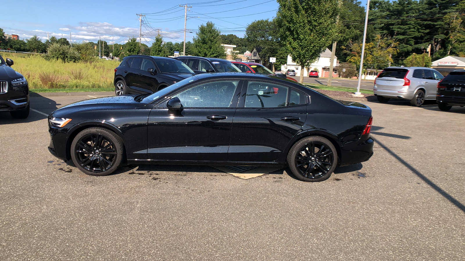 2023 Volvo S60 Plus Black Edition 4